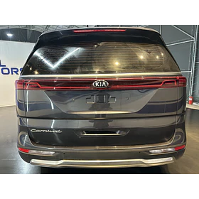 KIA Carnival — foto 7 de 16