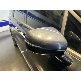 KIA Carnival — foto 11 de 16