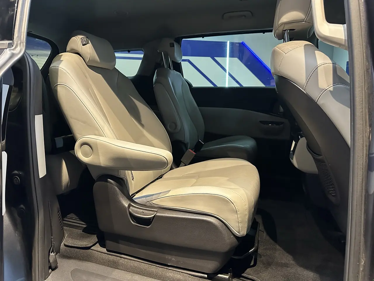 KIA CARNIVAL 2021 / 9PASAJEROS / CAMARA 360 / P. ELECTRICA / DIESEL 32