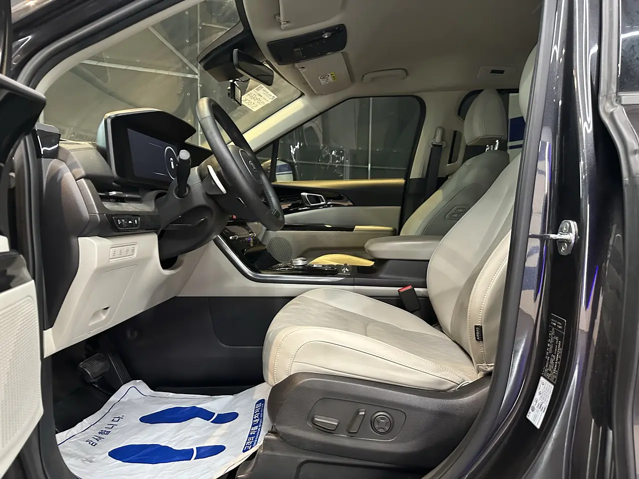 KIA CARNIVAL 2021 / 9PASAJEROS / CAMARA 360 / P. ELECTRICA / DIESEL 14