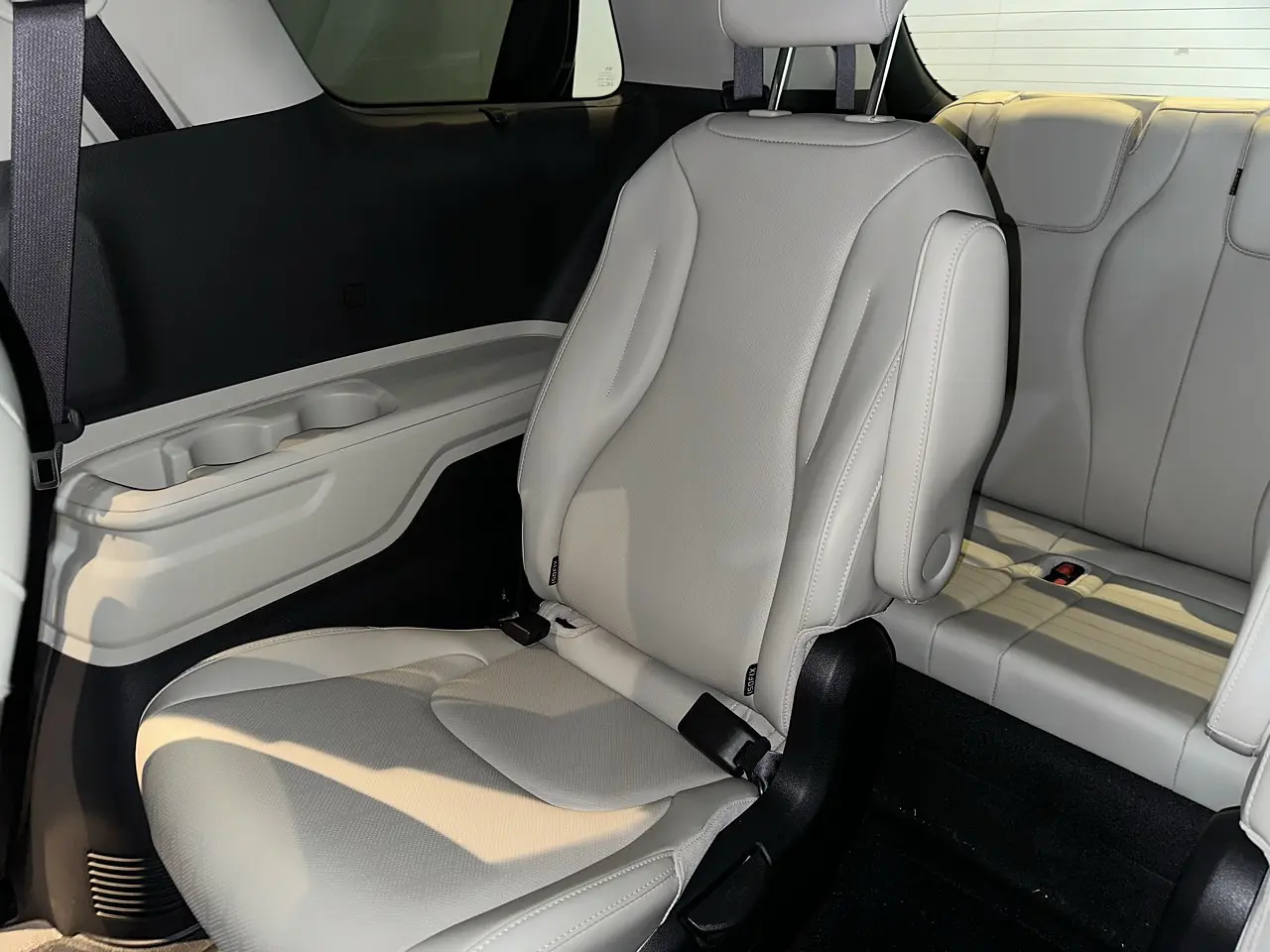 KIA CARNIVAL 2021 / 9PASAJEROS / CAMARA 360 / P. ELECTRICA / DIESEL 30