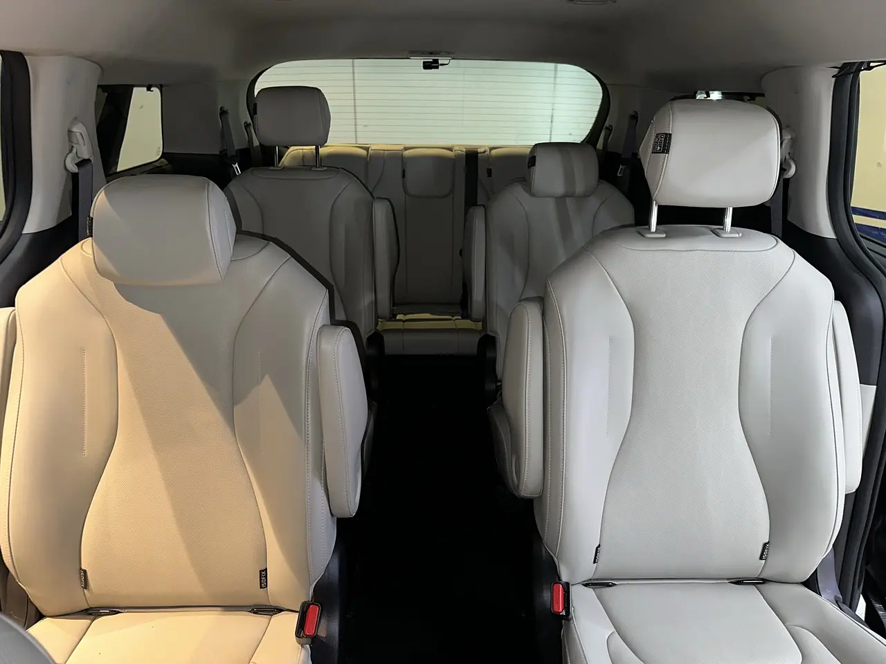 KIA CARNIVAL 2021 / 9PASAJEROS / CAMARA 360 / P. ELECTRICA / DIESEL 36