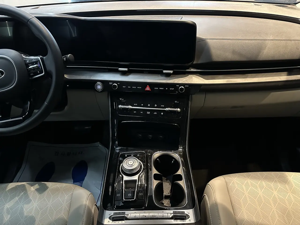 KIA CARNIVAL 2021 / 9PASAJEROS / CAMARA 360 / P. ELECTRICA / DIESEL 21