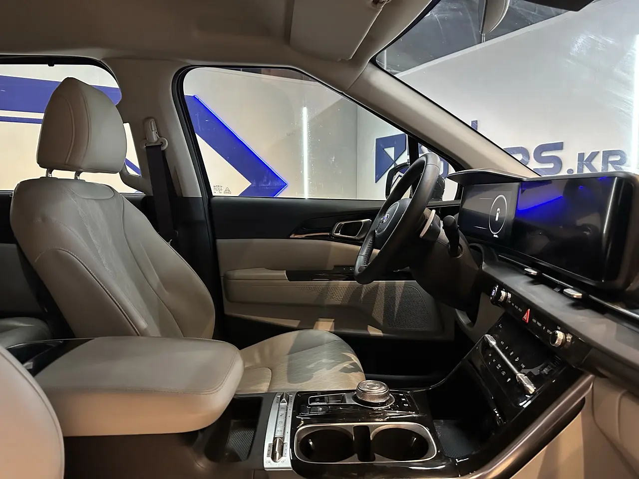 KIA CARNIVAL 2021 / 9PASAJEROS / CAMARA 360 / P. ELECTRICA / DIESEL 26