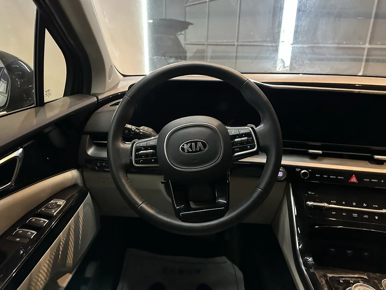 KIA CARNIVAL 2021 / 9PASAJEROS / CAMARA 360 / P. ELECTRICA / DIESEL 20