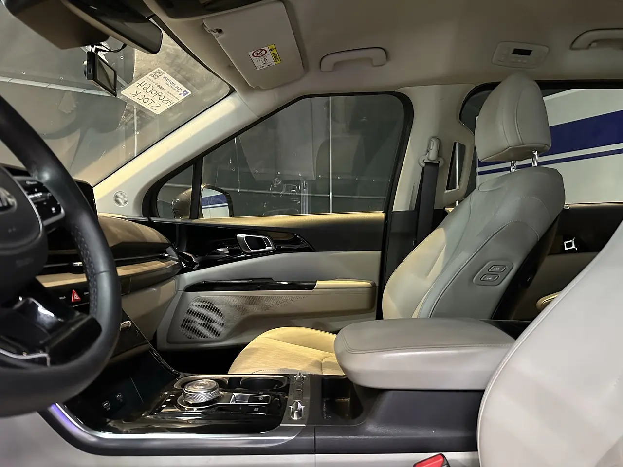 KIA CARNIVAL 2021 / 9PASAJEROS / CAMARA 360 / P. ELECTRICA / DIESEL 15