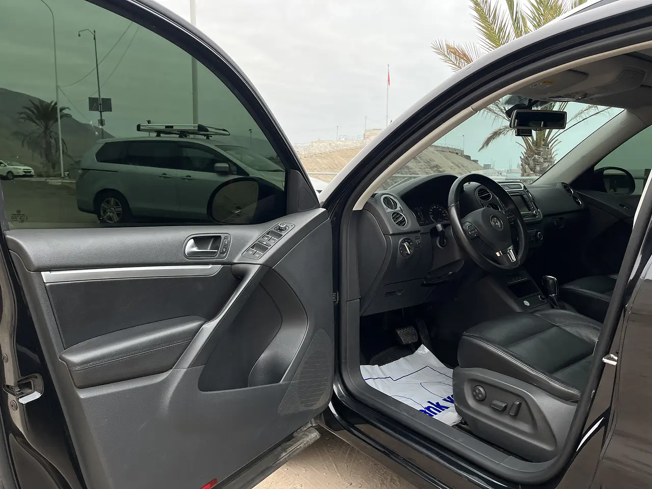 VOLKSWAGEN TIGUAN TDI 2013 / SUNROOF / SMART KEY / 4WD 9