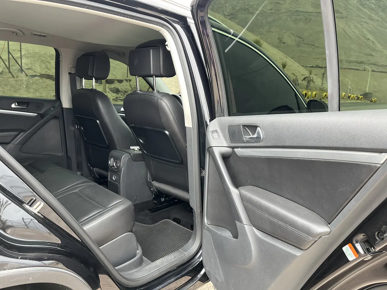 VOLKSWAGEN TIGUAN TDI 2013 / SUNROOF / SMART KEY / 4WD 26