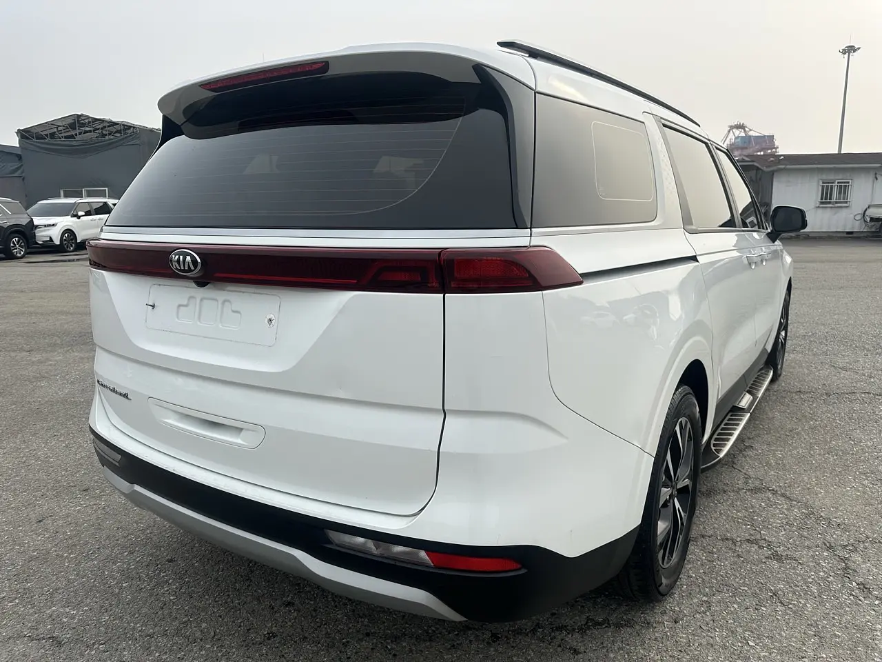 KIA CARNIVAL 2021 / 9PASAJEROS / CAMARA R / DIESEL 7