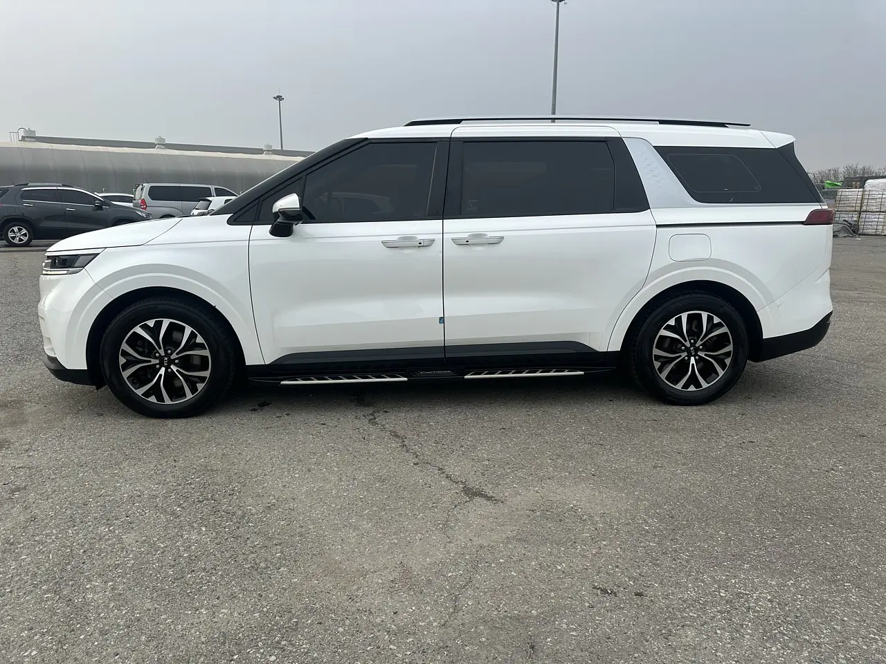 KIA CARNIVAL 2021 / 9PASAJEROS / CAMARA R / DIESEL 10