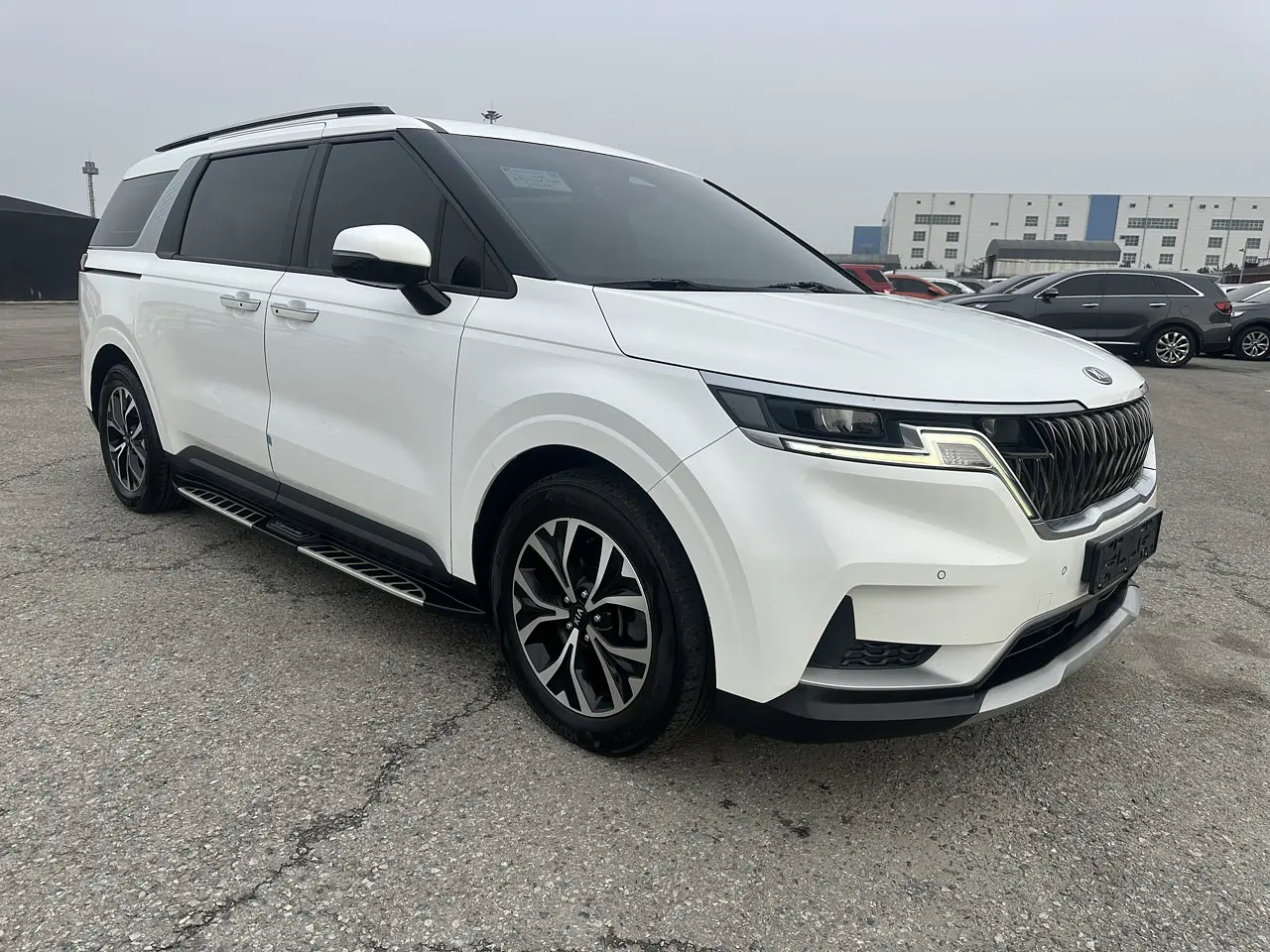 KIA CARNIVAL 2021 / 9PASAJEROS / CAMARA R / DIESEL 2