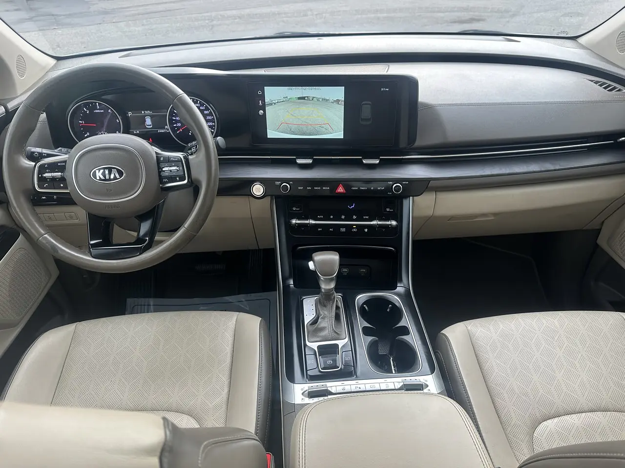 KIA CARNIVAL 2021 / 9PASAJEROS / CAMARA R / DIESEL 15