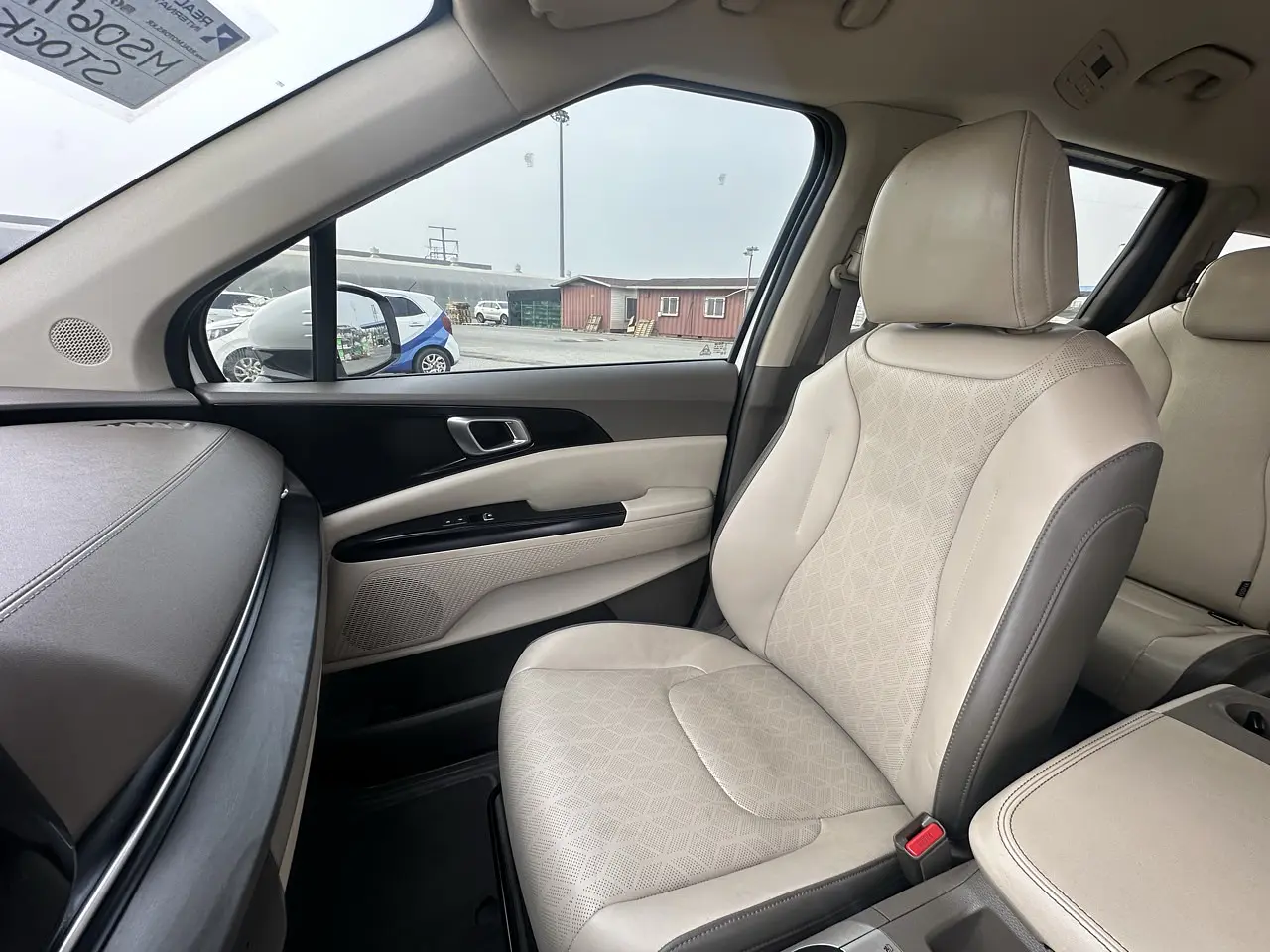 KIA CARNIVAL 2021 / 9PASAJEROS / CAMARA R / DIESEL 25