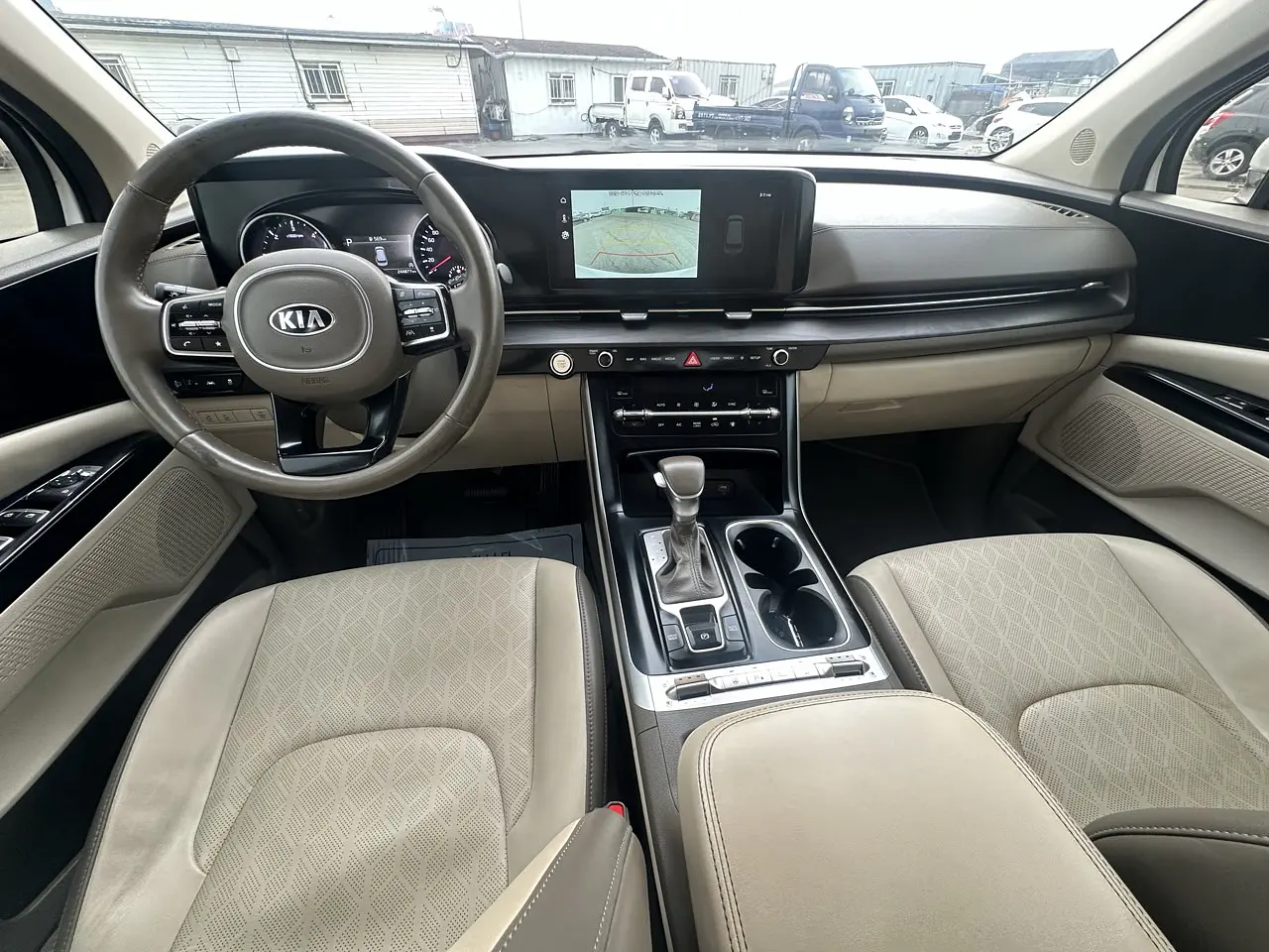 KIA CARNIVAL 2021 / 9PASAJEROS / CAMARA R / DIESEL 22