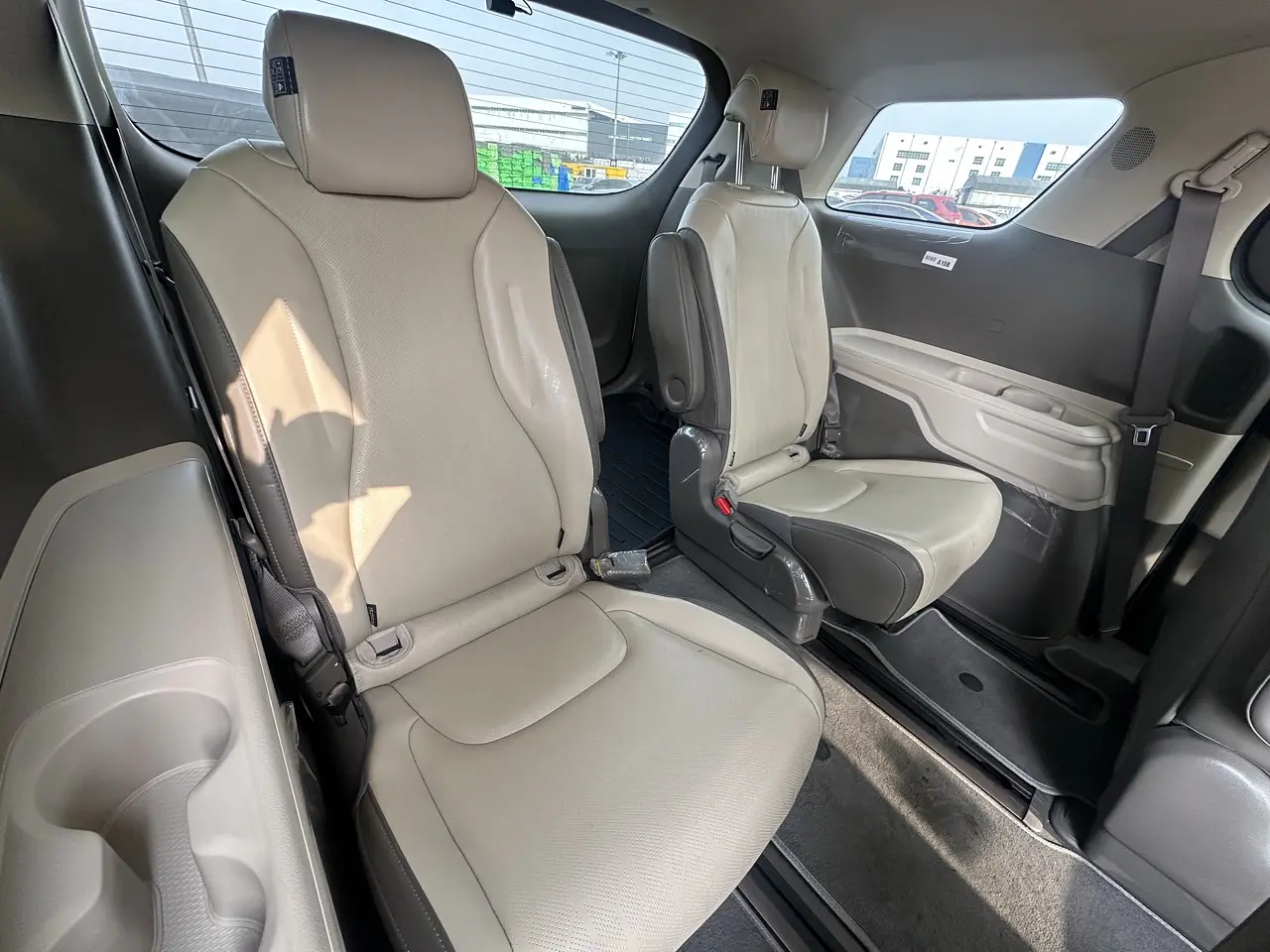 KIA CARNIVAL 2021 / 9PASAJEROS / CAMARA R / DIESEL 30