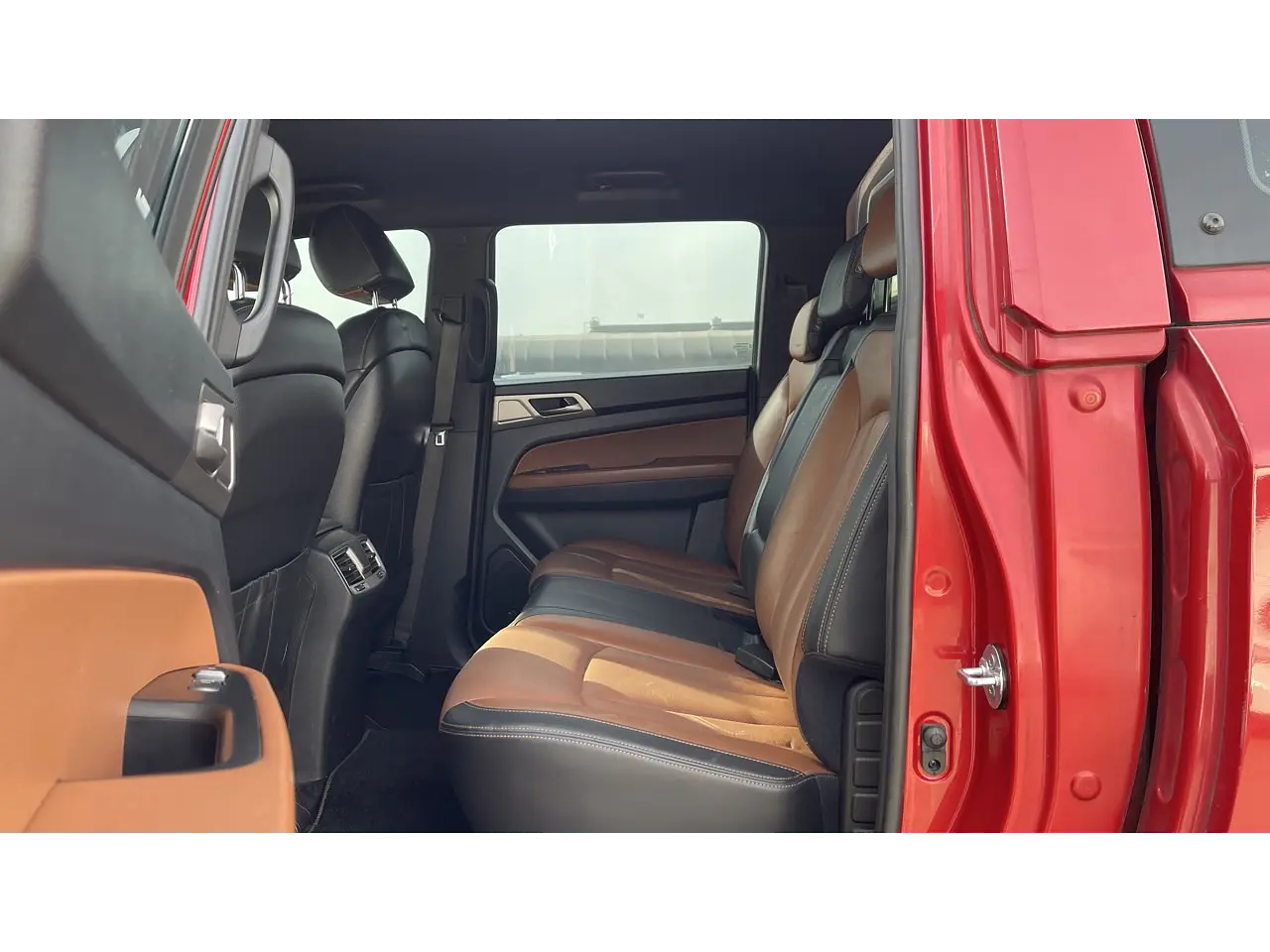 SSANG YONG REXTON SPORTS 2019 / 4WD / DIESEL / SMART KEY 22