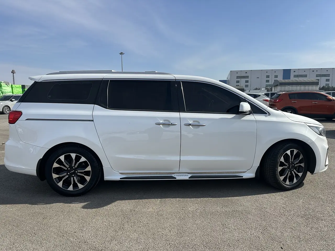KIA CARNIVAL 2019 / 9PASAJEROS / DIESEL / CAMARA R 9