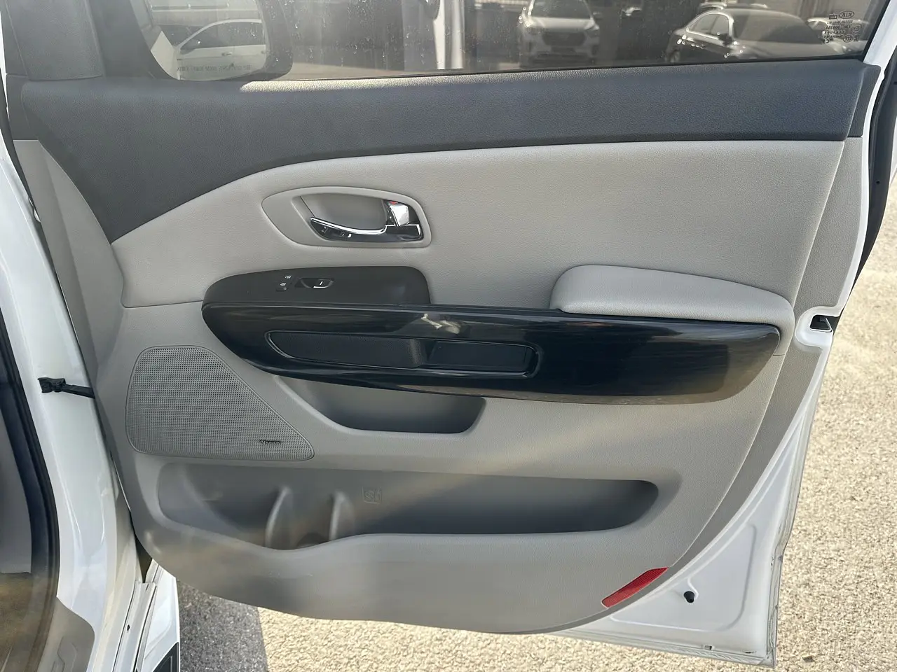 KIA CARNIVAL 2019 / 9PASAJEROS / DIESEL / CAMARA R 23