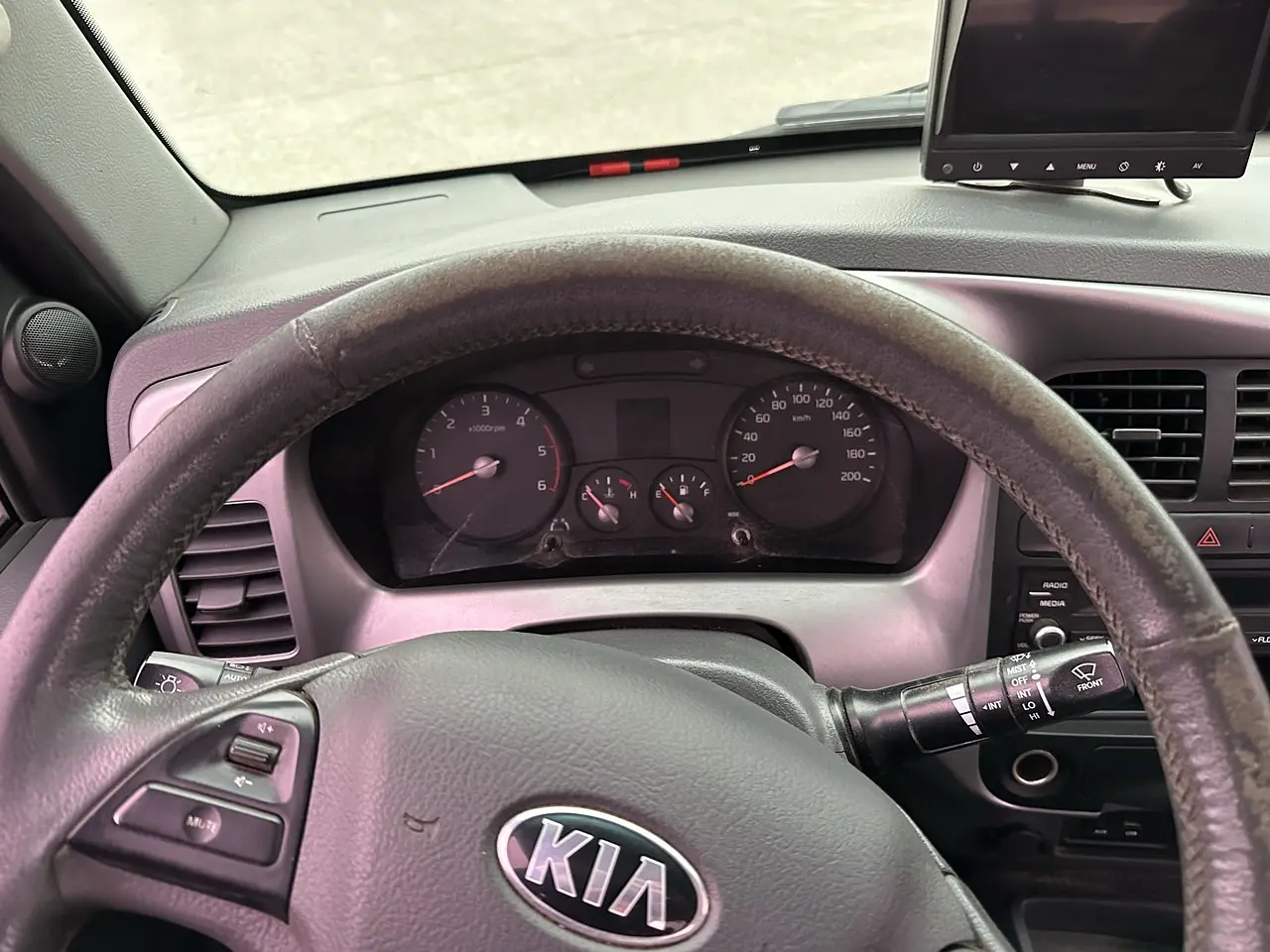 KIA BONGO 2018 / 1.2TON / KINGCAB / MECANICA CAJA 6TA / 2WD 19