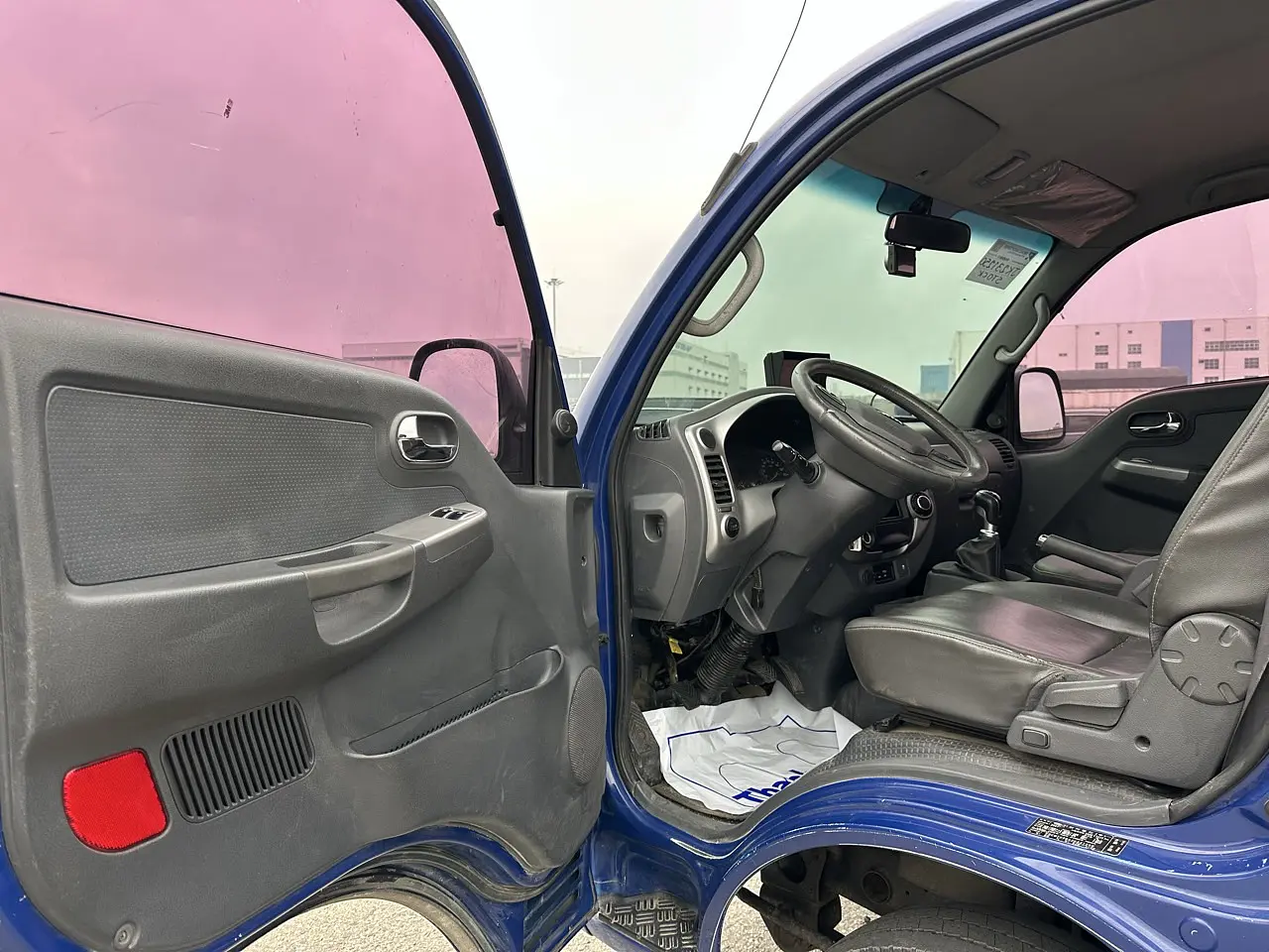 KIA BONGO 2018 / 1.2TON / KINGCAB / MECANICA CAJA 6TA / 2WD 15