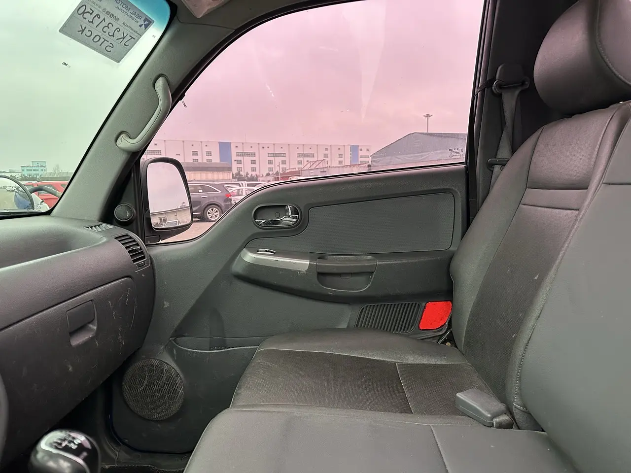 KIA BONGO 2018 / 1.2TON / KINGCAB / MECANICA CAJA 6TA / 2WD 17