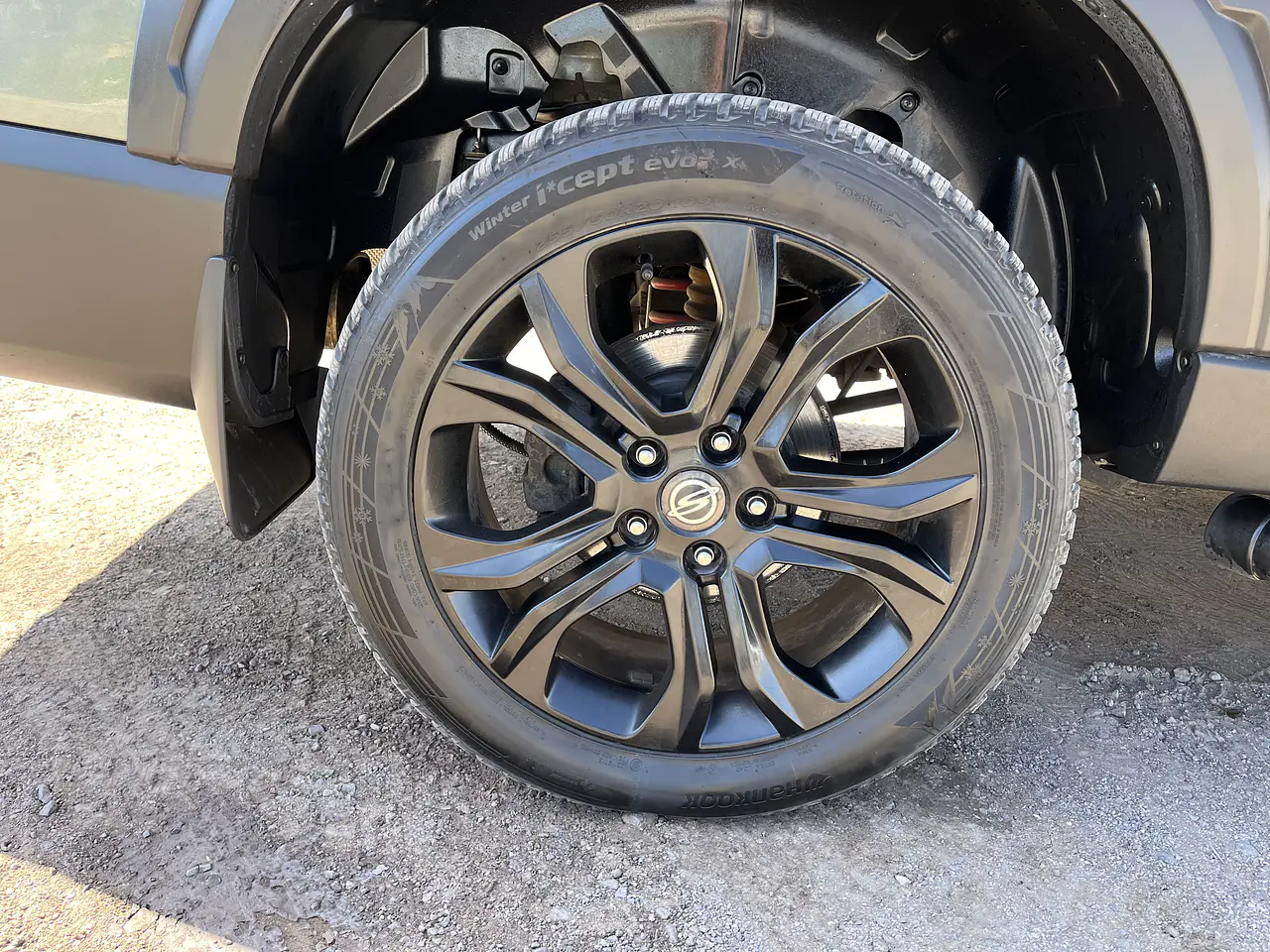 SSANG YONG REXTON SPORTS KHAN 2022 / 4WD DIESEL / CAMERA 41