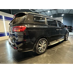 KIA All New Carnival — foto 4 de 16