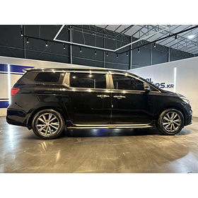 KIA All New Carnival — foto 7 de 16