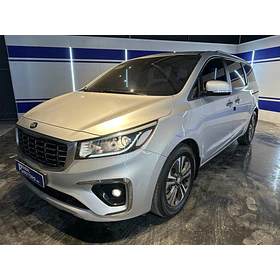 KIA Carnival — foto 3 de 16