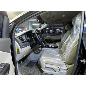 KIA Carnival — foto 4 de 18