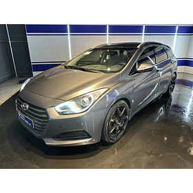 Hyundai I40 — foto 4 de 18