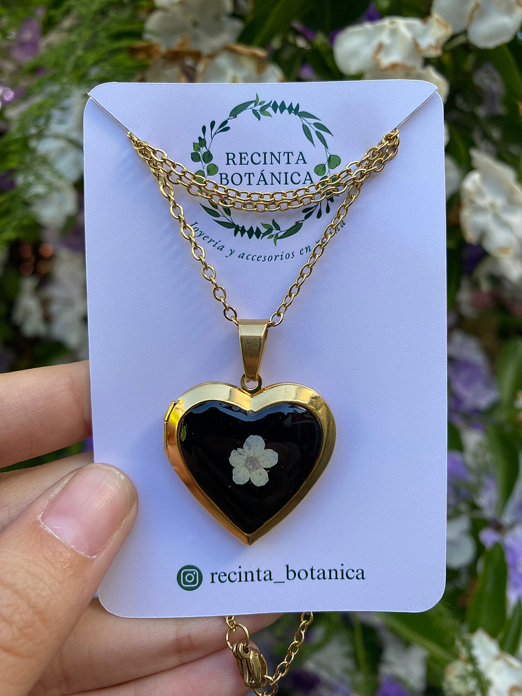 Relicario Dorado Corona Poeta 1