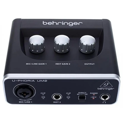 Interfaz Behringer UM 2