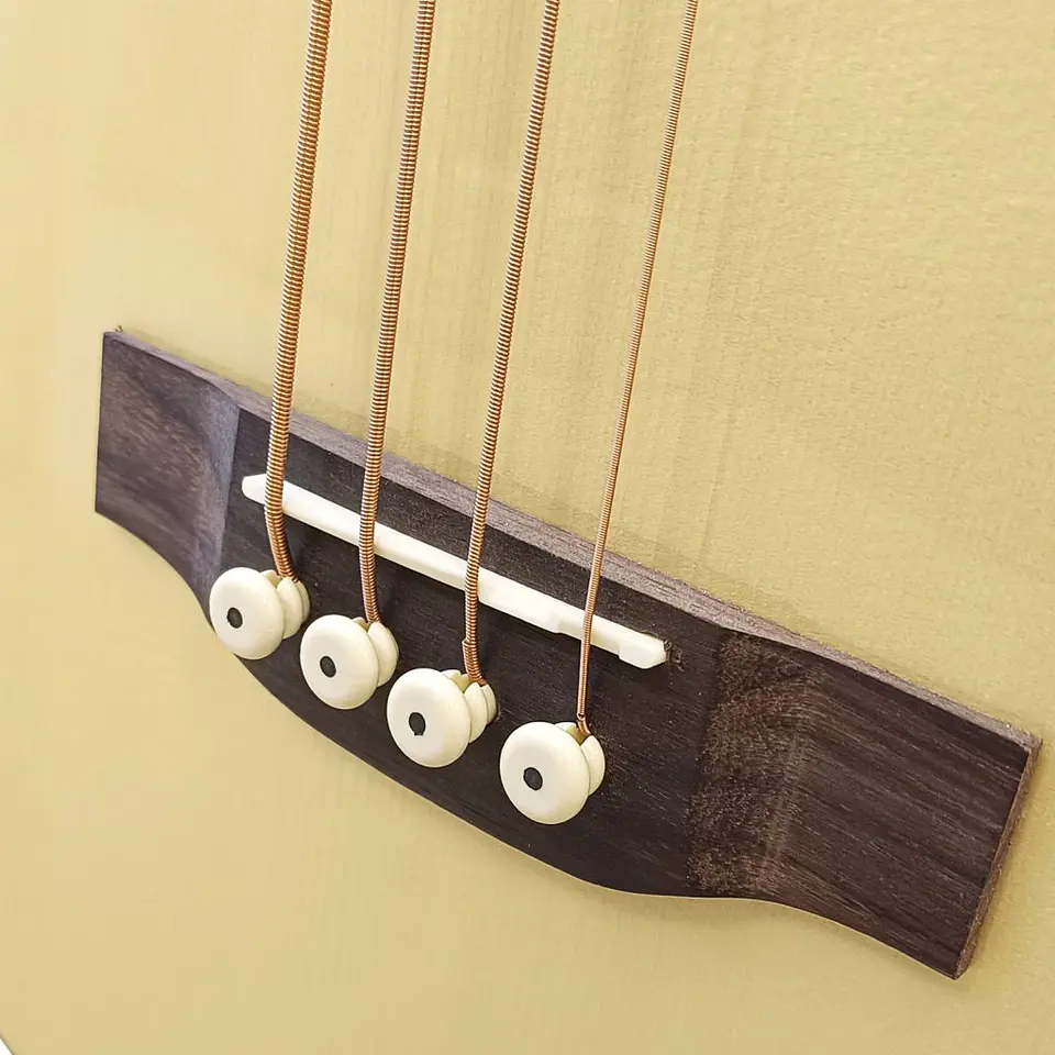 Bajo Electroacústico Sevillana 4 Cuerdas Cutaway con Ecualizador y Funda 2