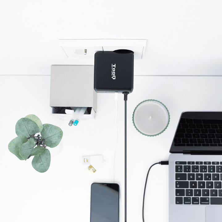 Tooq Cargador portátil conector USB-C 65W 2