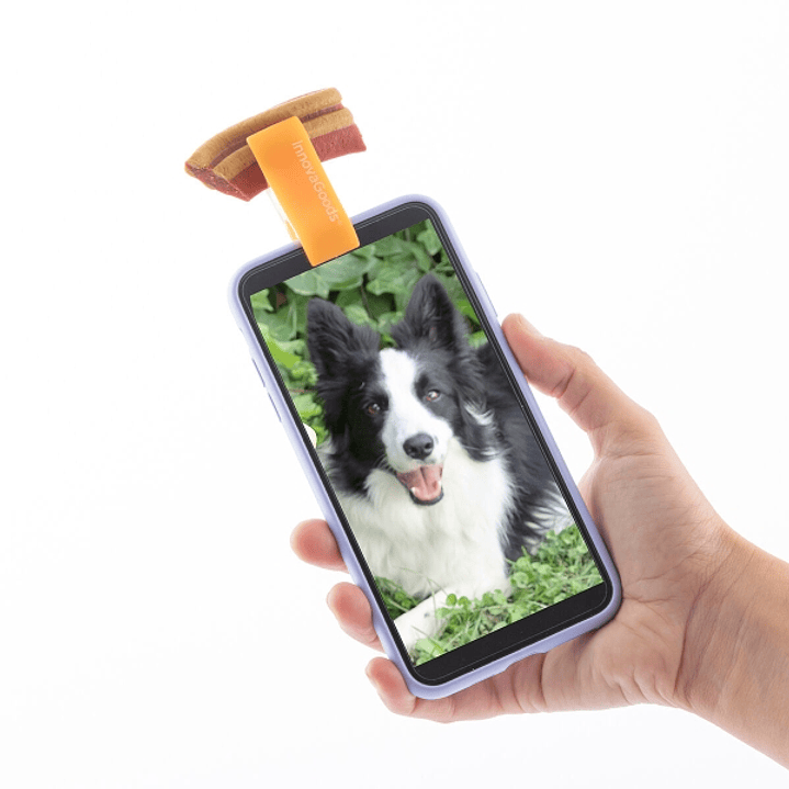 Innovagoods Pefie Clip de Selfies para Mascotas - Silicona Flexible - Firme Sujecion - Ligero y Compacto - Facil de Limpiar - 1.9x5x1.8cm - Color Nara 1
