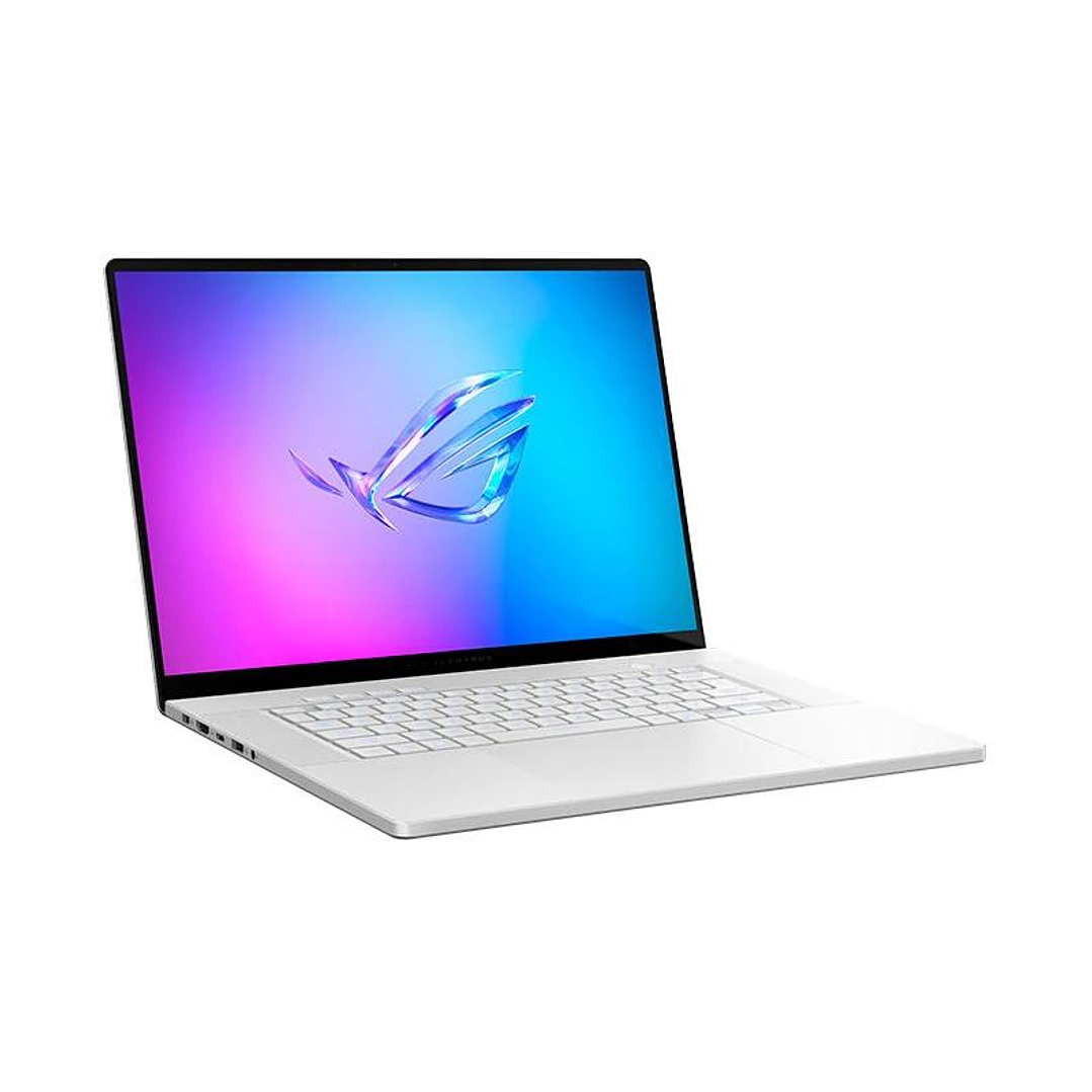 Asus GU605CP-QR008W C9-285H 32 1TB 5070 W11H 16