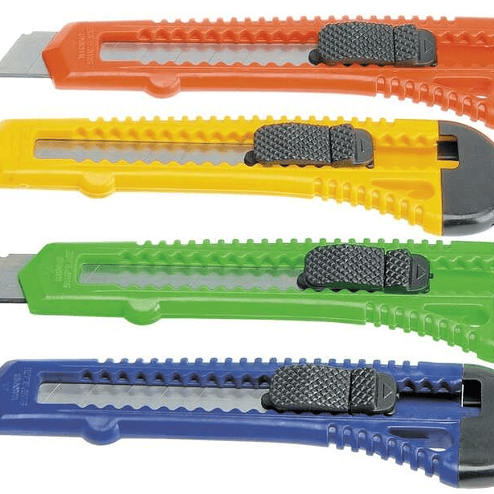 Bismark Cutter Grande Retractil - Medidas 17x8x15cm - Empuñadura de Plastico - Bloqueo de Seguridad - Colores Surtidos 1