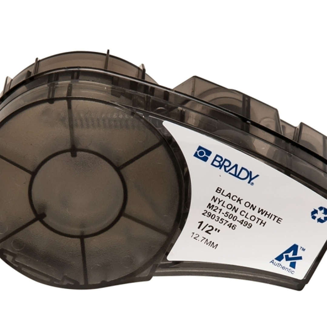 Brady M21-500-499 Cinta de Etiquetas Original Tela de Nylon - Texto Negro sobre Fondo Blanco - Ancho 12,70mm x 4,88m 1