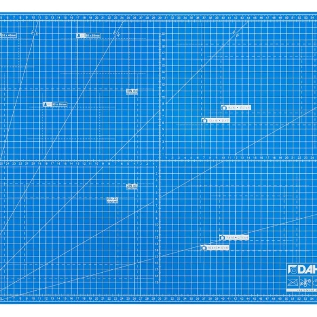 Dahle 10692 Plancha de Corte A2 45x60cm - 5 Capas con Nucleo Resistente al Corte - Lineas de Orientacion - Color Azul 1