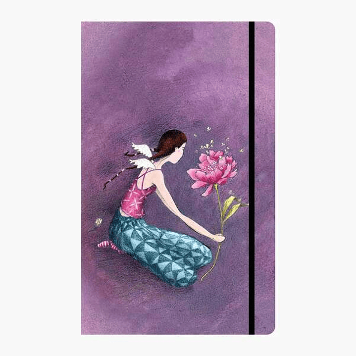 Pictura Gaëlle Boissonnard Cuaderno de Tapa Dura - 13x21cm - Cierre con Cinta Elastica - Cinta de Raso para Marcar La Pagina - 192 Paginas con Lineas 1