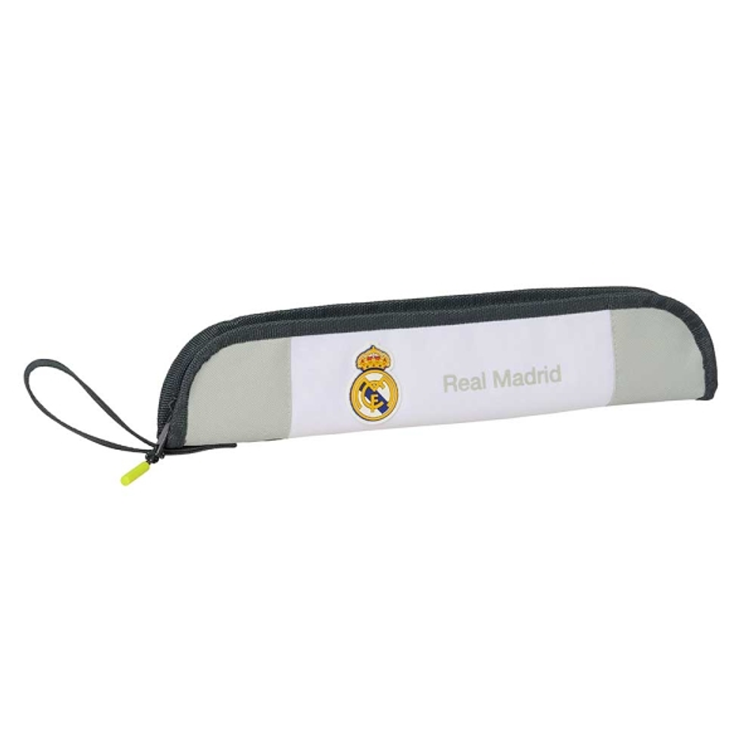 Safta Real Madrid Portaflautas de 0.6L - Borde con Ribete Reforzado - Asa de Mano - Cierre de Cremallera - 37x8x2cm - Color Blanco y Negro 1