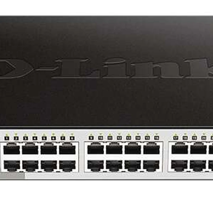 D-Link Switch Smart 24 Puertos Gigabit PoE + 4 SFP Combo 1