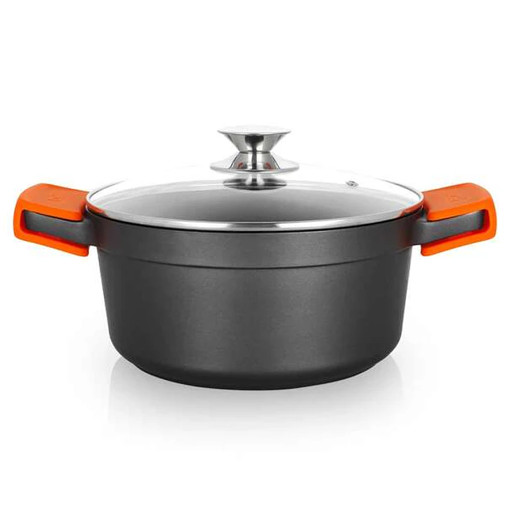 Orbegozo CDH 3024 - Cacerola de Aluminio Fundido para Guisos de la Abuela Indeformable - 4.5 L - Asas de Silicona - Antiadherente - Apta para Todo Tip 1