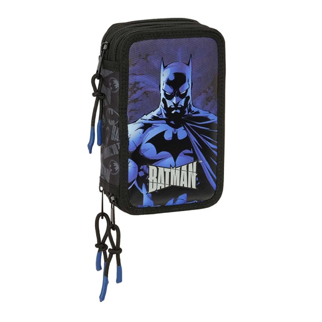 Safta Batman Plumier de 3 Pisos - 37 Piezas - 1.3L - Goma - Lapiz - Boligrafos - Sacapuntas - Reglas - 16 Colores - 14 Rotuladores - 125x55x195mm - Co 1