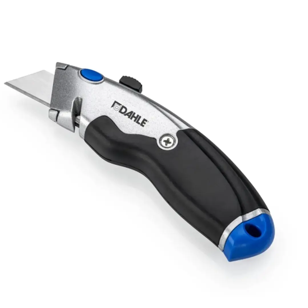 Dahle 10890 Heavy Duty Cuter con Cuchilla Trapezoidal de Acero al Carbono SK5 - Cortador de Cinta de Embalaje - Cuerpo Metalico - Mango Ergonomico con 1