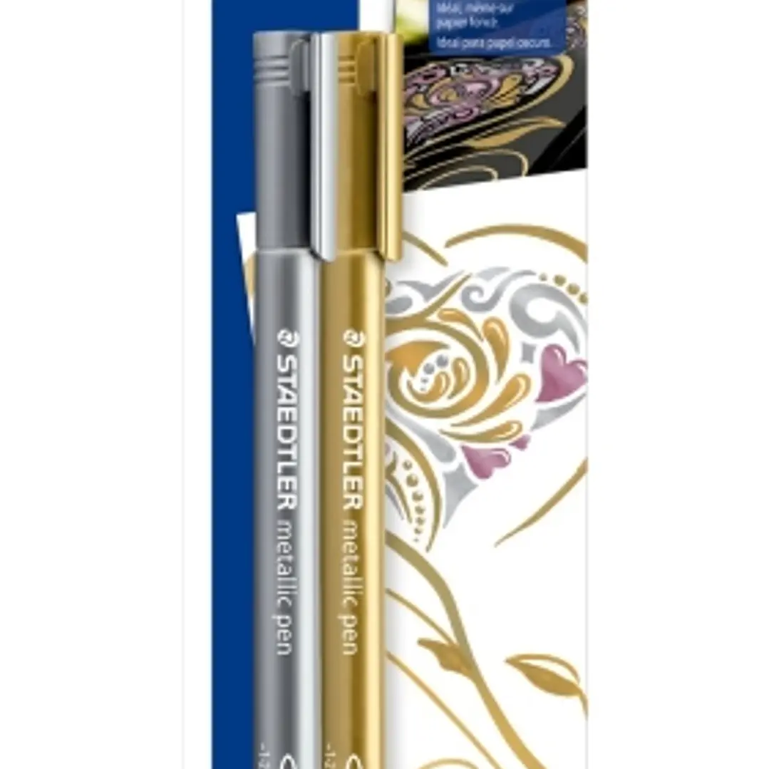 Staedtler Metallic Pen Pack de 2 Rotuladores de Punta Fina - Trazo 1 - 2mm - Tinta Base de Agua - Colores Oro y Plata 1
