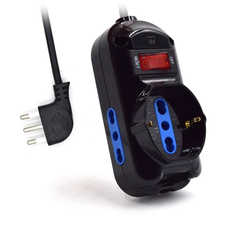 Ewent Regleta con 3 Tomas - 2 Tomas L + 1 Toma L/F (Schuko) - Interruptor On/Off - Enchufe Italiano Plano en Angulo - Cable de 1.5m - Color Negro 1