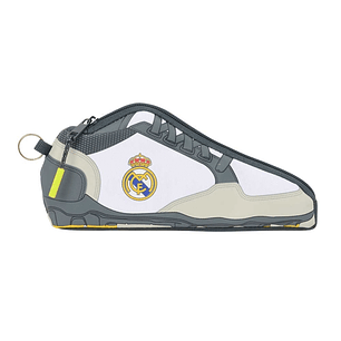 Safta Real Madrid Estuche Portatodo de 0.5L con Forma de Bota - 1 Compartimento - Anilla para Colgar - Cierre con Cremallera - 24x10x2cm - Color Blanc