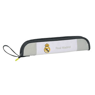 Safta Real Madrid Portaflautas de 0.6L - Borde con Ribete Reforzado - Asa de Mano - Cierre de Cremallera - 37x8x2cm - Color Blanco y Negro